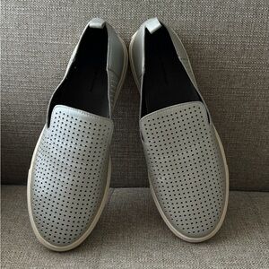 Slip-On women’s shoes. silver. Size 8. New